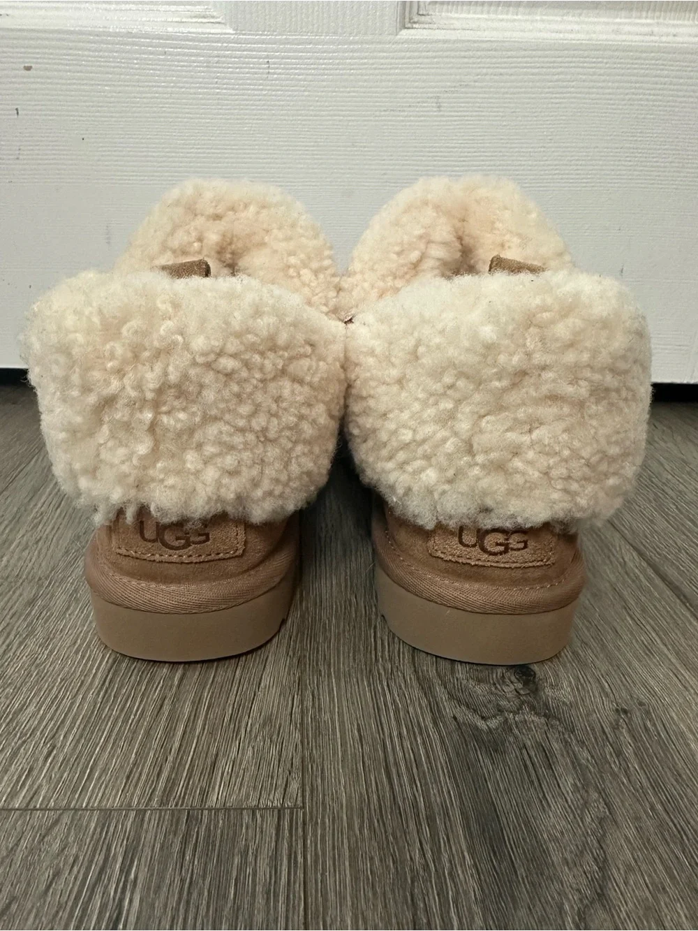 UGG Classic Ultra Mini Braid Boots — Chestnut — Size 8